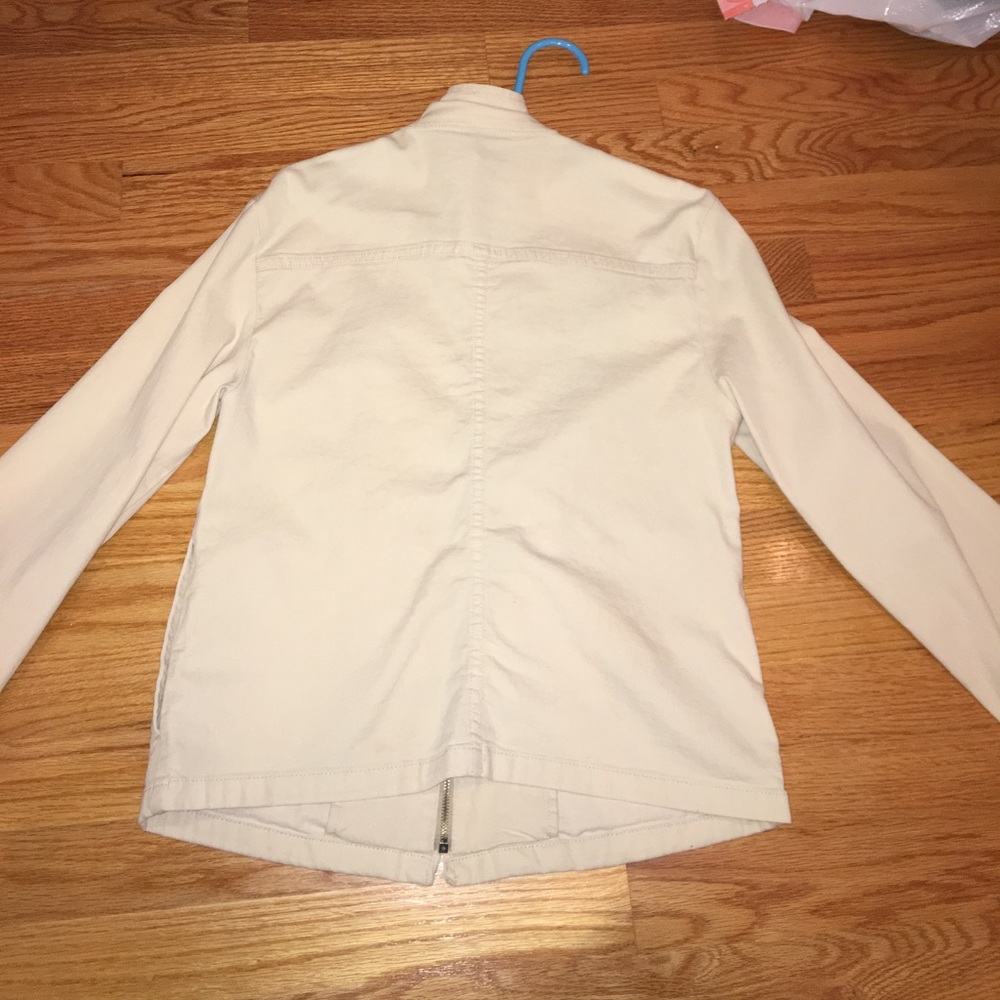 thin light jacket - Picture 2 of 2