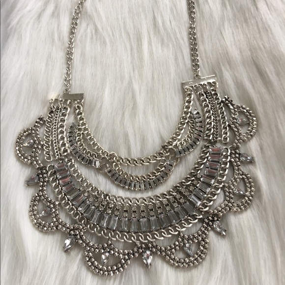 Crystal statement Necklace - Picture 3 of 4