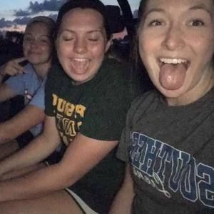 Meet your Posher, Hannah