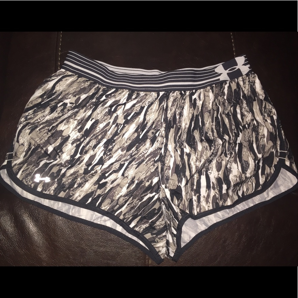 UA Shorts (M)
