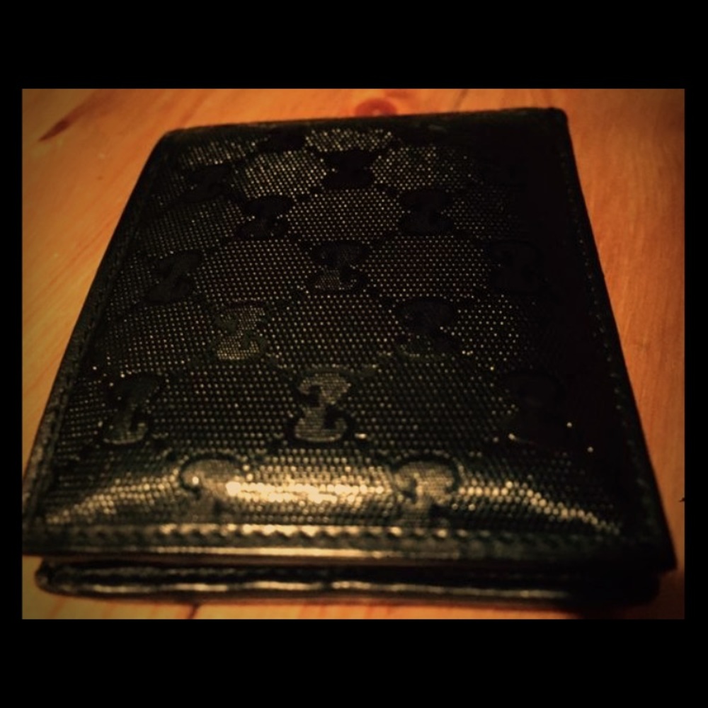 Gucci limited edition wallet