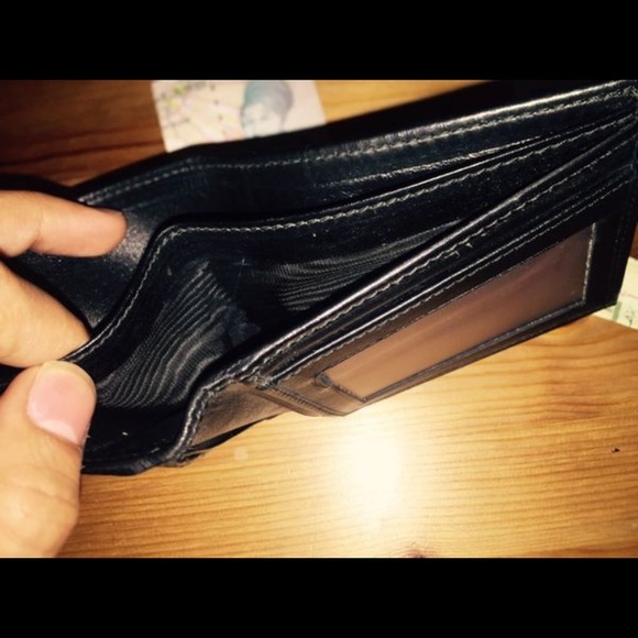 Gucci limited edition wallet - Picture 2 of 5