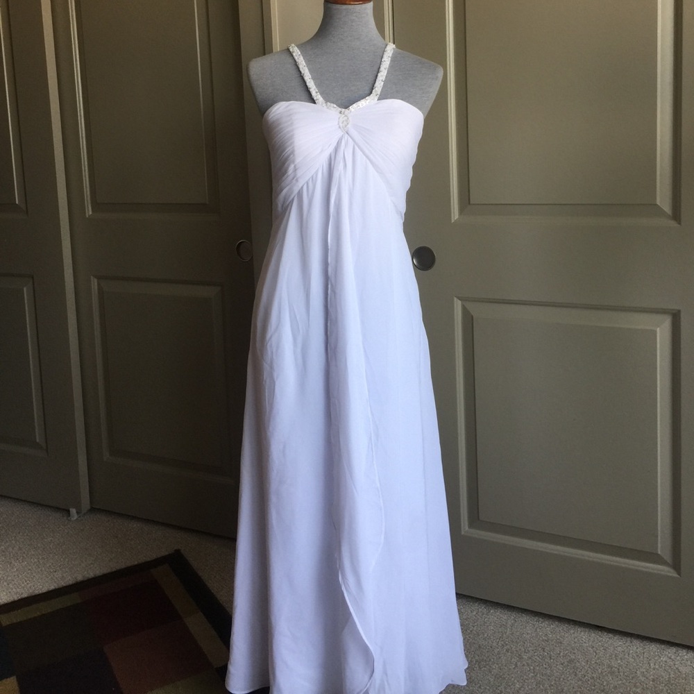 Wedding dress. White dress