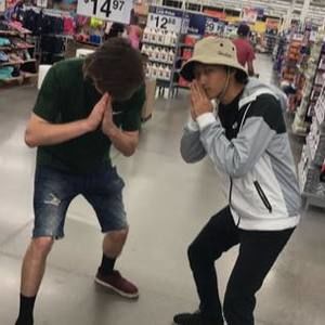 Meet your Posher, Elijah