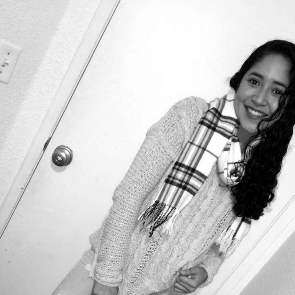 Meet your Posher, Claudia