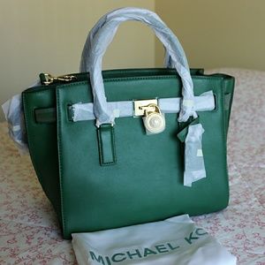 Michael Kors Hamilton Traveler Large Tote