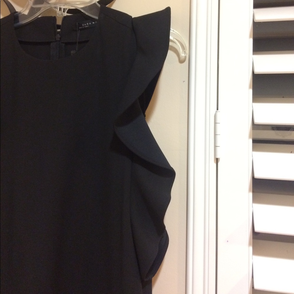 Black Zara dress - Picture 4 of 6