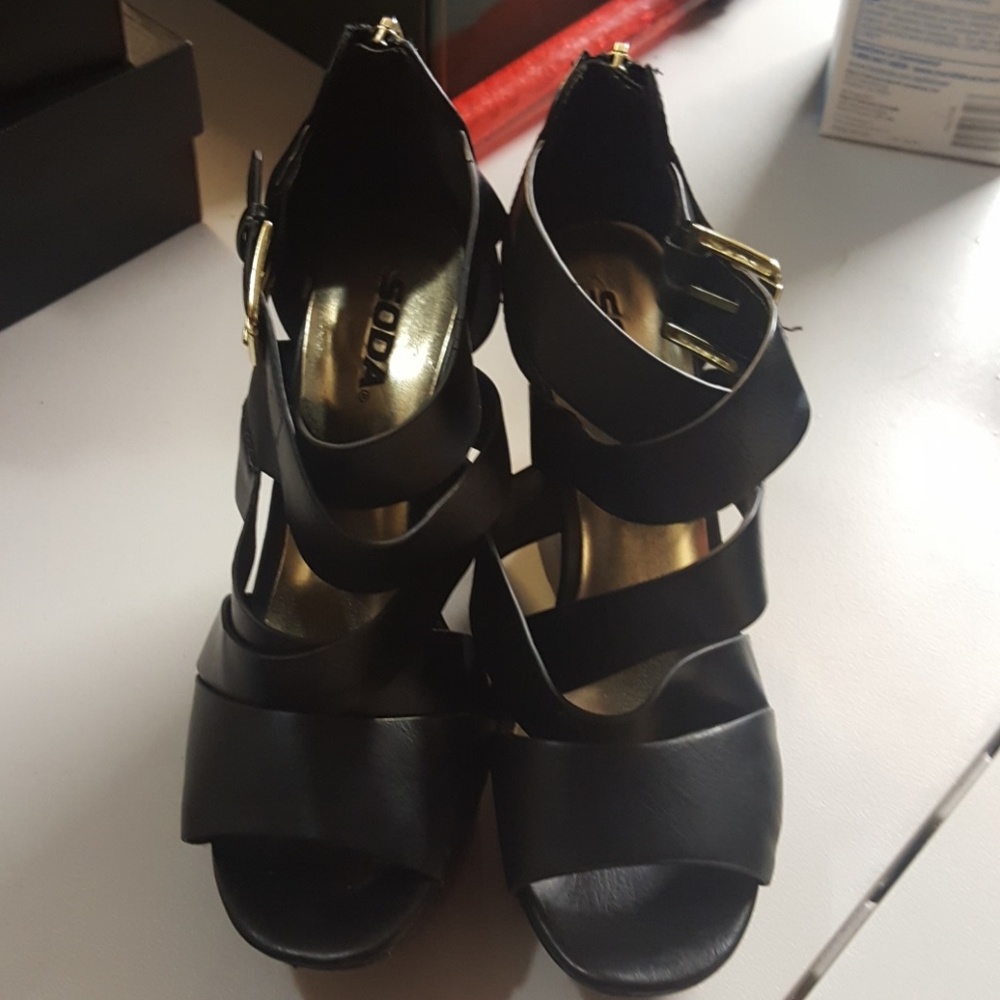 Womens shoes