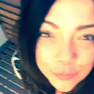 Meet your Posher, Tina