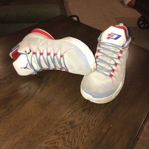 Selling mint Jordan CP3 VIII's for 100$.