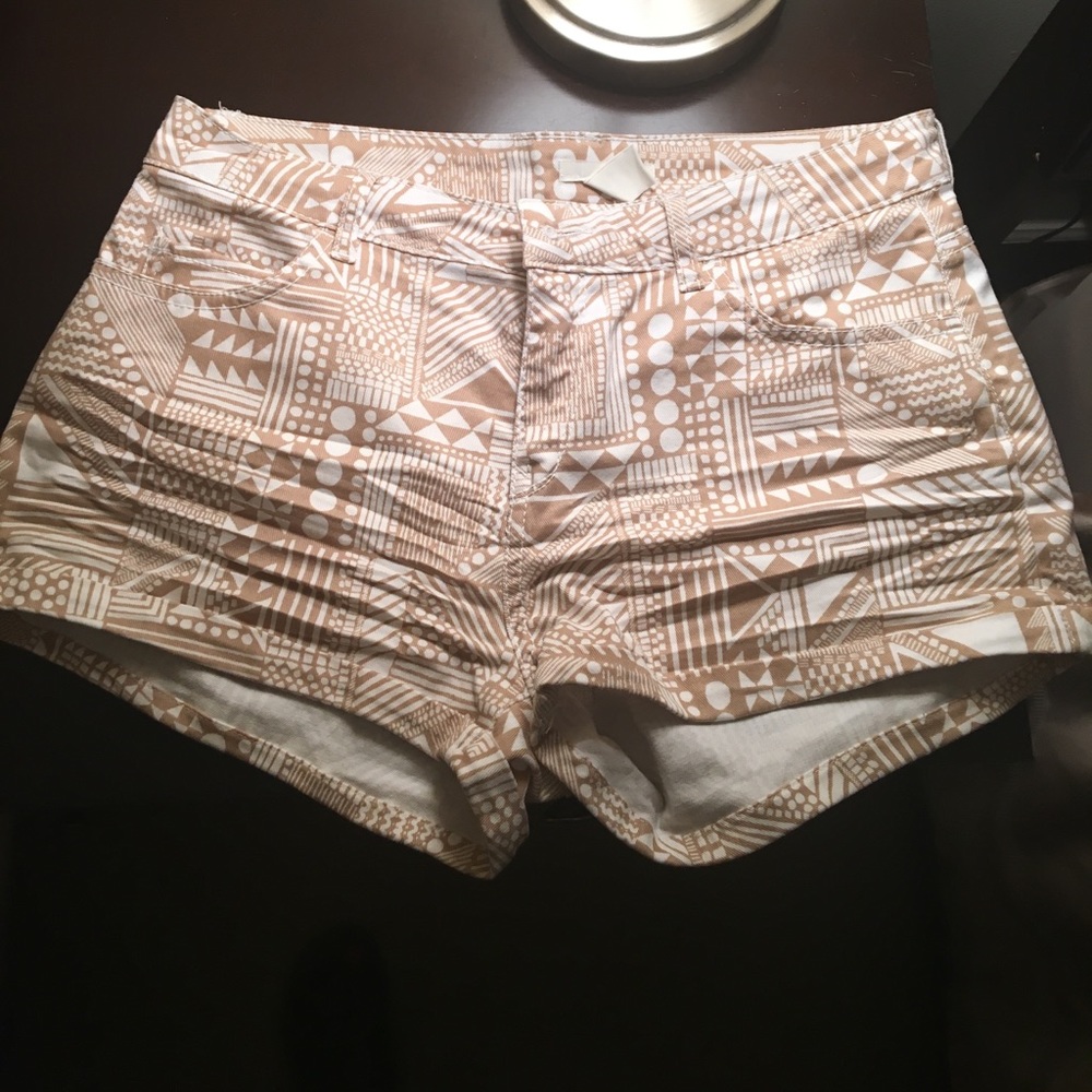 White and tan geometric shorts