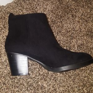 High heel boots