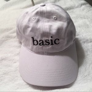 Marcus Adler white "Basic" baseball cap