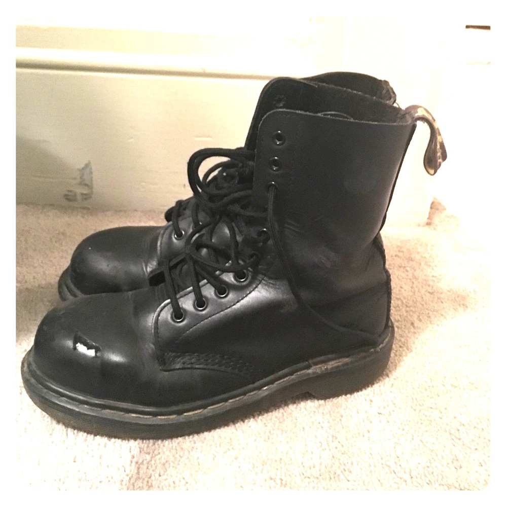 Beautiful Dr. Martens steel-toe boot in size 8.5