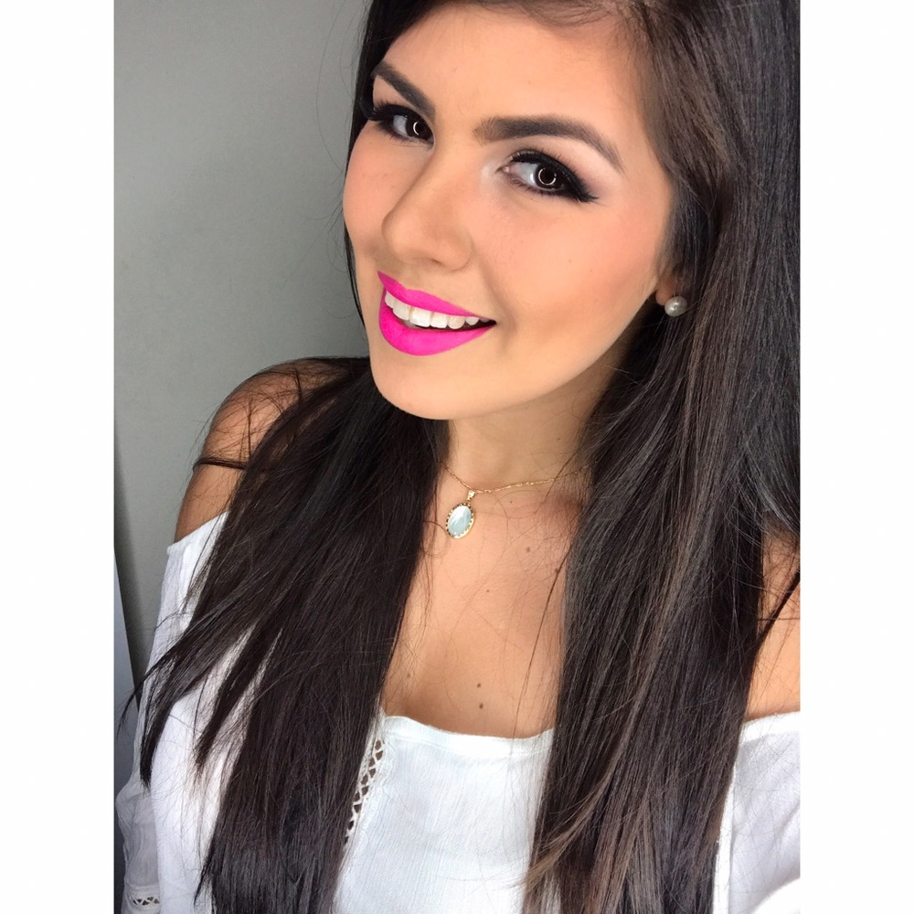 Meet your Posher, Iliana