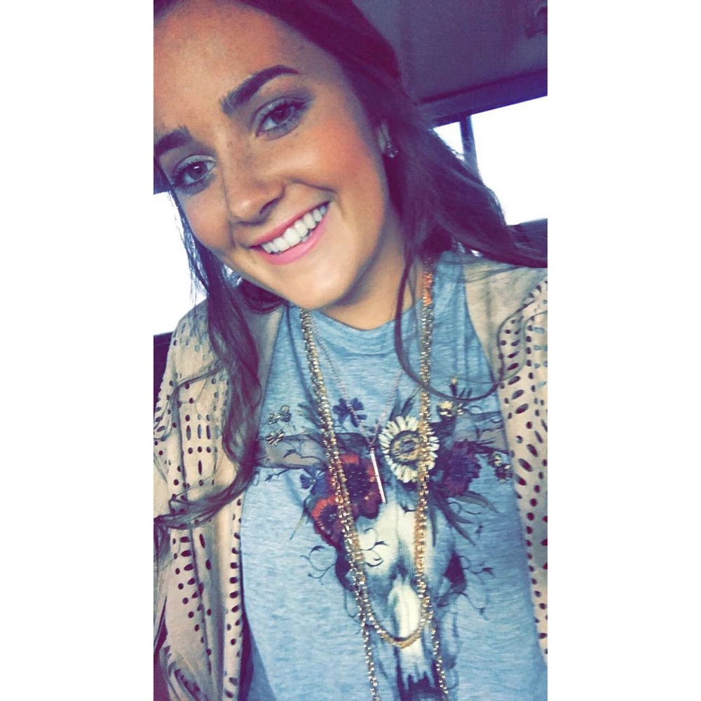 Meet your Posher, Lauren