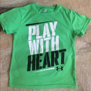 Under Armour  Boys Size 6