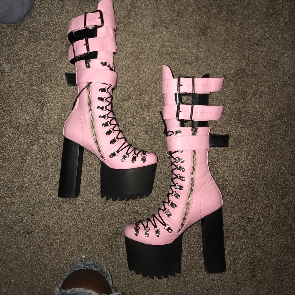 Current Mood LOVE DEFENDER BOOTS