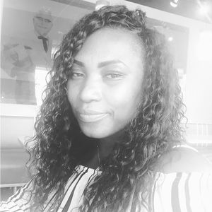 Meet your Posher, Makeda