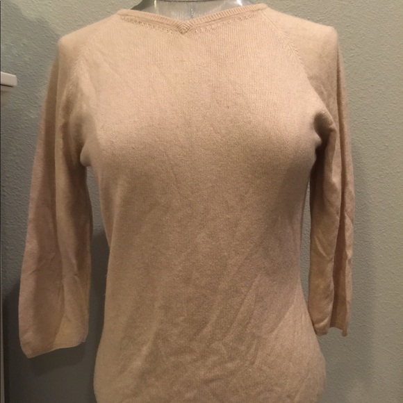 Bloomingdales silk cashmere sweater - Picture 2 of 6