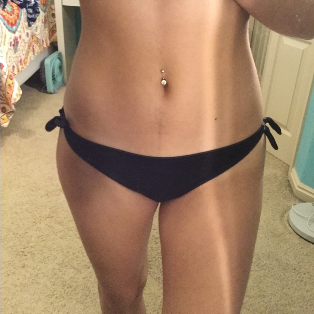 Black Victoria's Secret bottoms