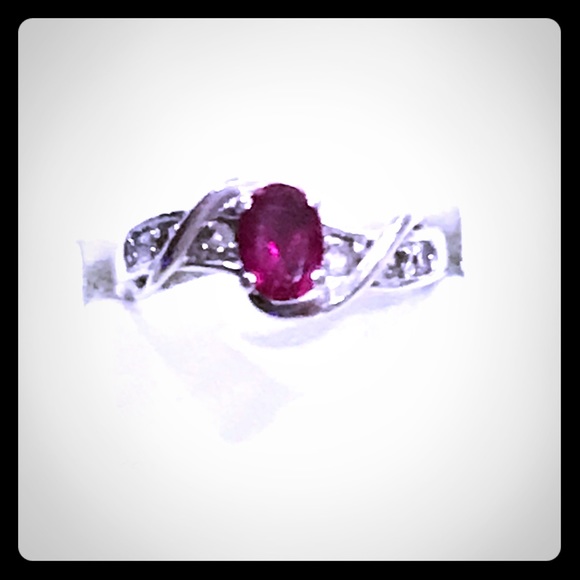 Lab ruby and cz sterling silver ring - Picture 1 of 5