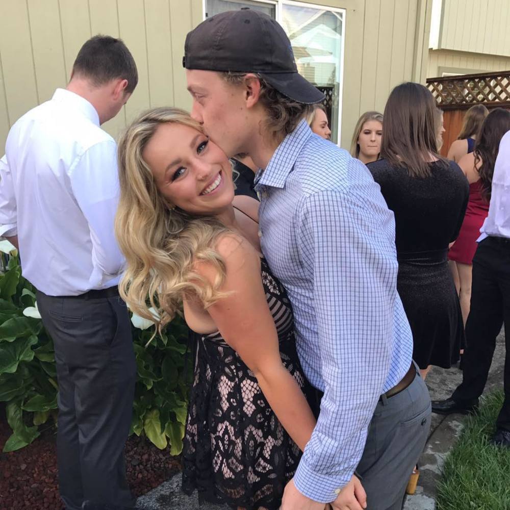 Meet your Posher, Chloe