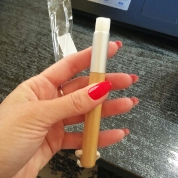 Professional nose & chin blackhead clearing brush - Picture 2 of 3