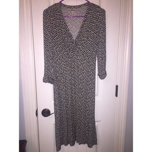 Cute maternity dress