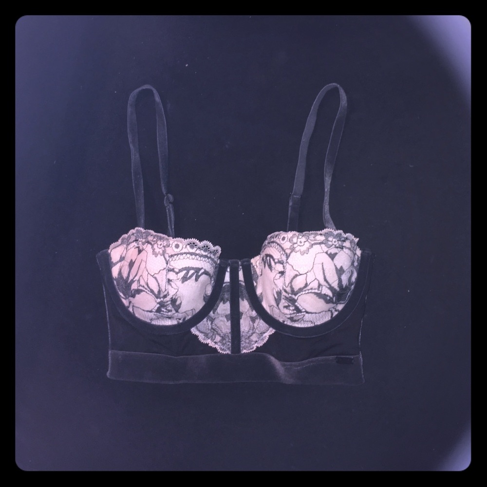 Calvin Klein Black Embrace Balconette