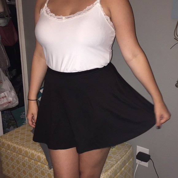 Basic black circle skirt - Picture 1 of 1