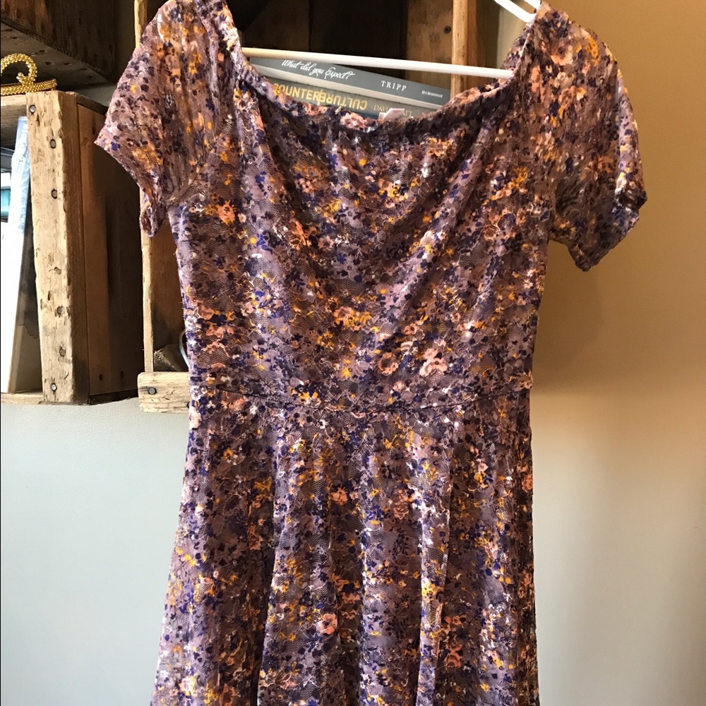 Women's Size Medium Summer Dress