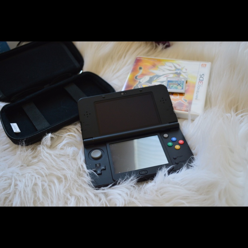 💥SALE💥Nintendo 3DS Super Mario Special Edition - Picture 2 of 8