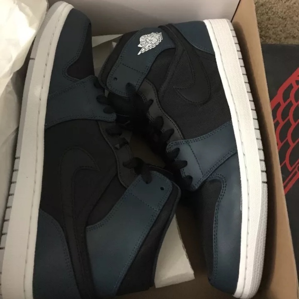 Jordan retro 1 Nightshade rare colorway men's