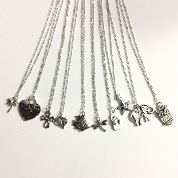 Motorcycle necklace (and more) - Picture 2 of 4