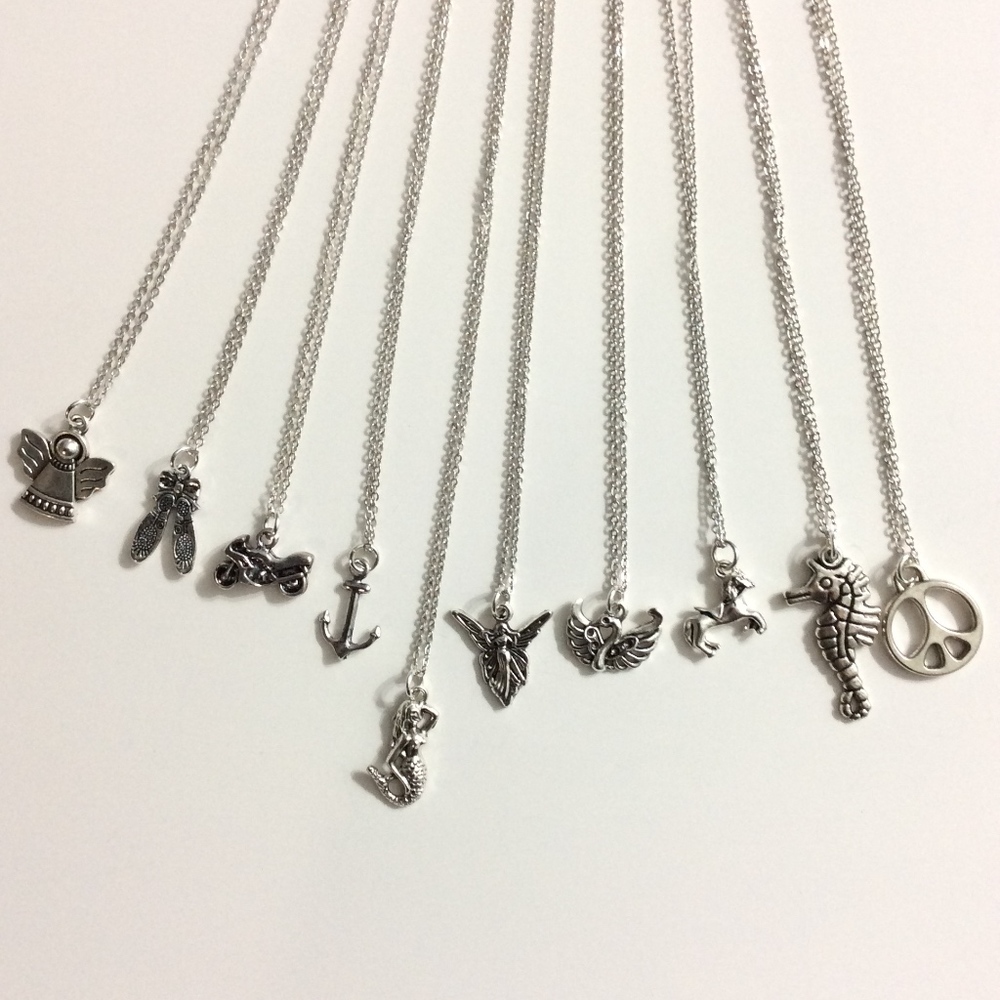 Anchor necklace (and more) - Picture 4 of 4
