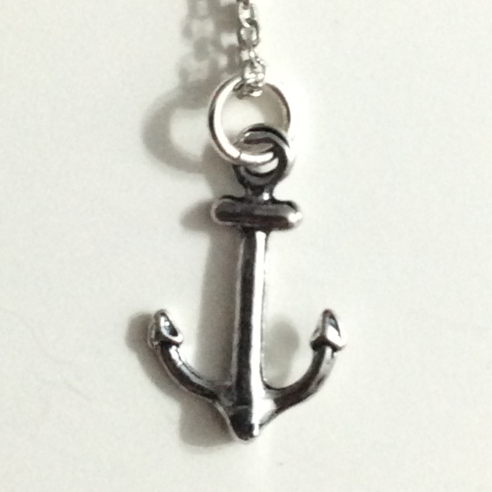 Anchor necklace (and more)
