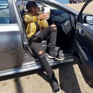 Meet your Posher, Gabe