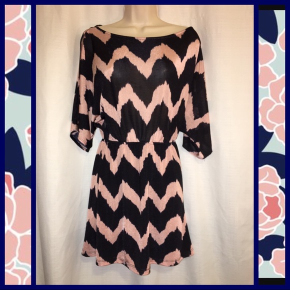 Foreign Exchange Dresses & Skirts - 🔑Chevron dress🔑