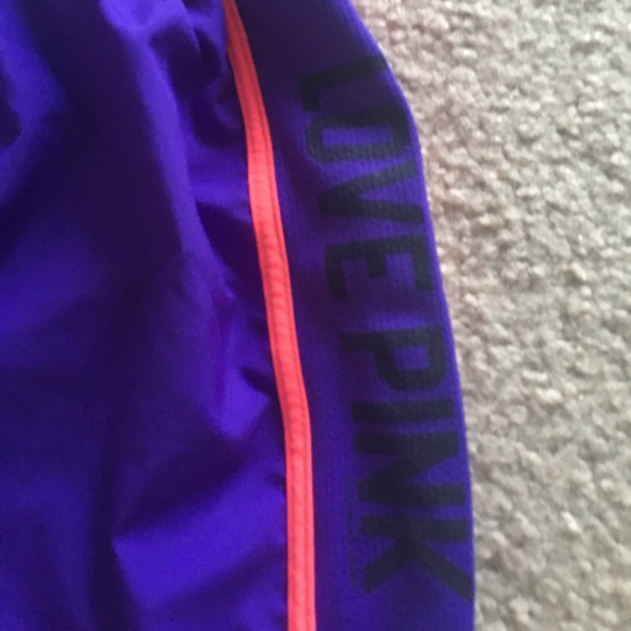 Victoria Secret extra small dry-fit shorts. - Picture 3 of 4