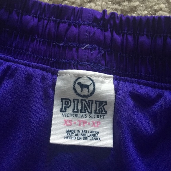 Victoria Secret extra small dry-fit shorts. - Picture 4 of 4