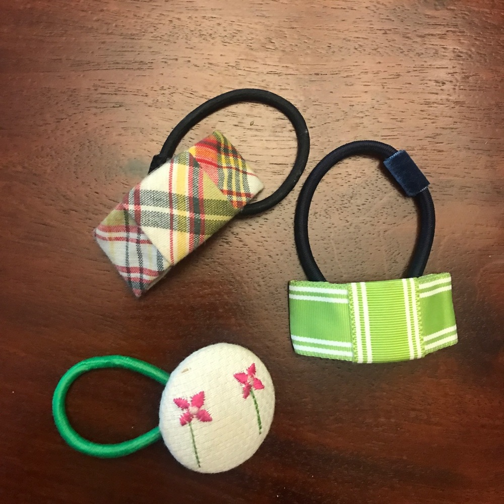 Assorted hair ties
