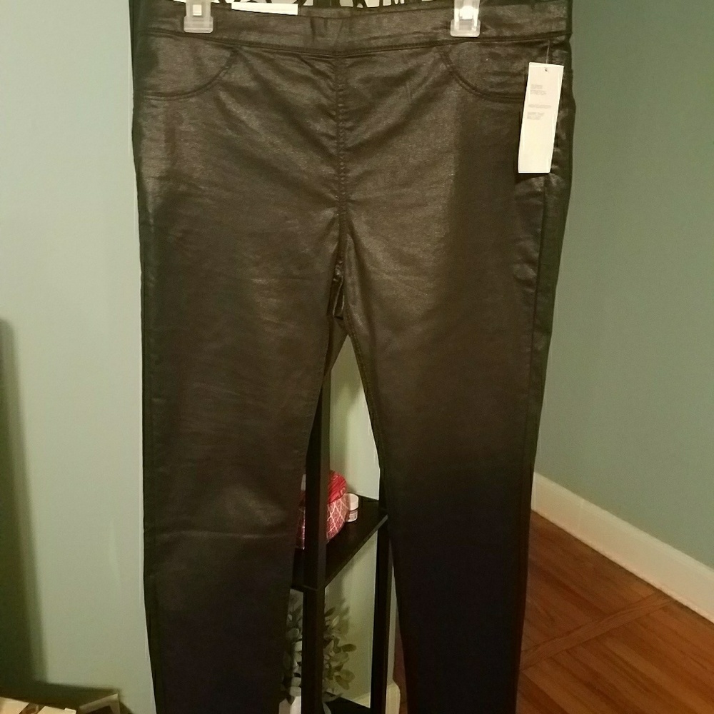 Brand new H & M leather look super skinny jeggins