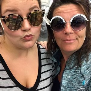 Meet your Posher, Tracy