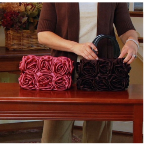 Lori Greiner Interchangeable 3-Piece Floral Bag - Picture 2 of 7