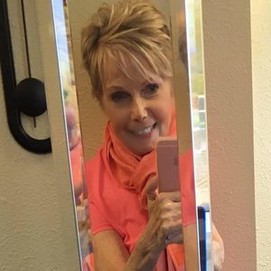 Meet your Posher, Darlene