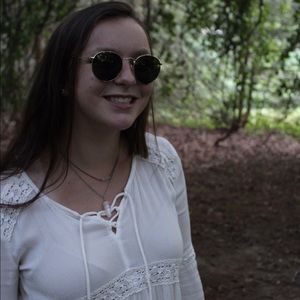 Meet your Posher, Avery