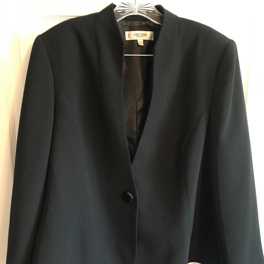 Jones Studio Separates black suit jacket size 14W