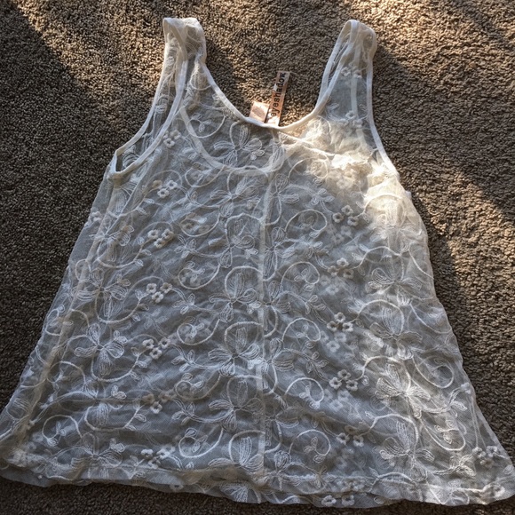 Sheer tank top - Picture 2 of 3