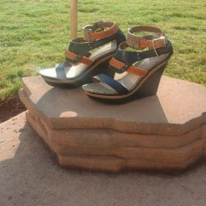 Mossimo Tebbe Tall Tribal Wedges